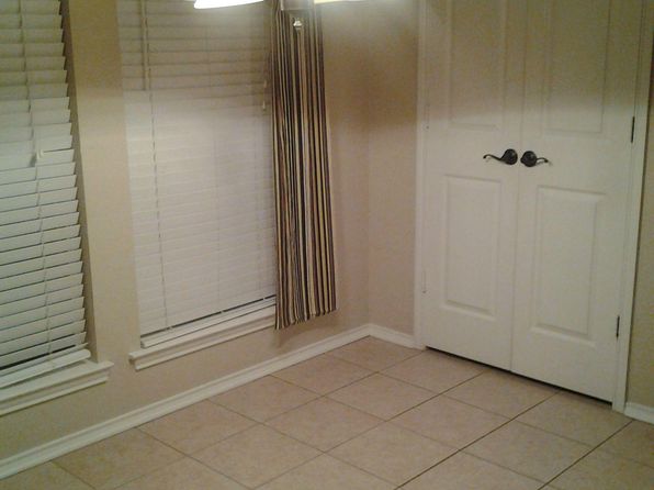 214 Autumn Ct