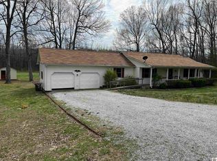 147 Magnolia St, Calvert City, KY 42029