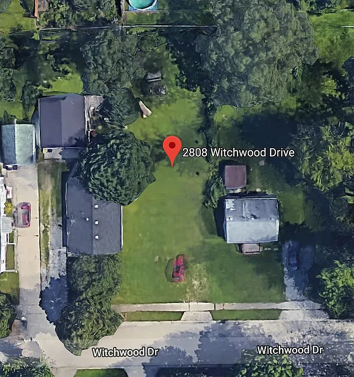 2808 Witchwood Dr photo 1