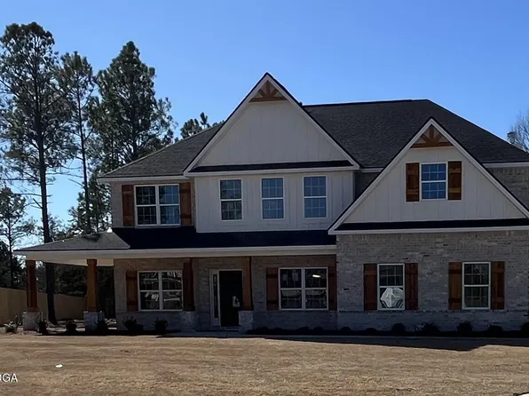 319 Air View Dr #14, Warner Robins, GA 31093