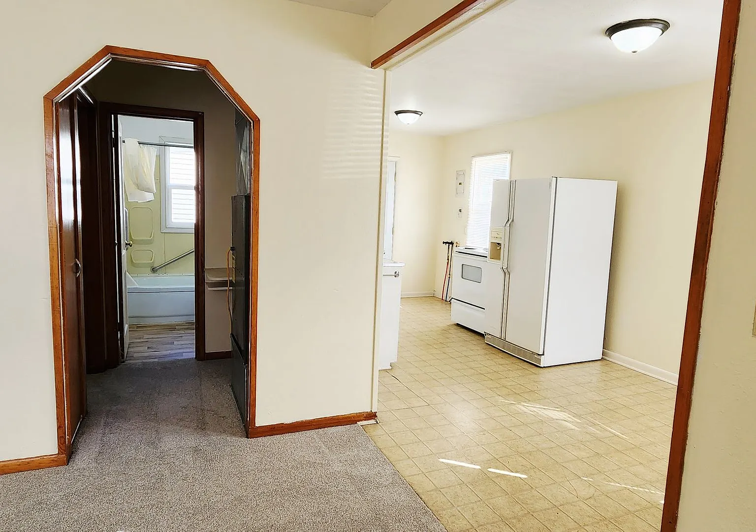 Centrally Located One Bedroom House For Rent — Photo 4