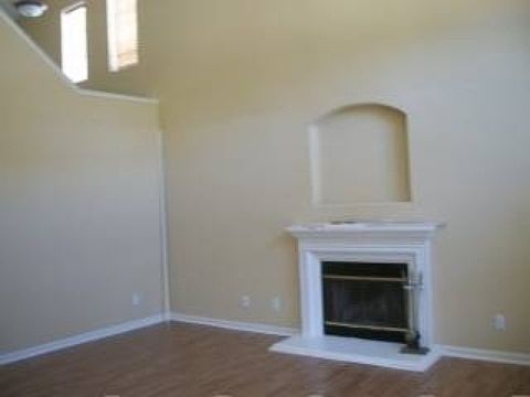 3rd image of 225 Kodiak Ct