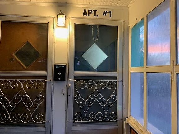 Apartment exterior door