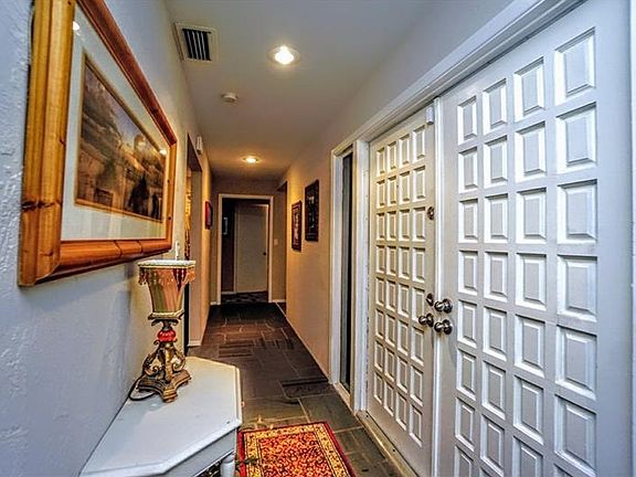 4th image of 6835 21st Way S