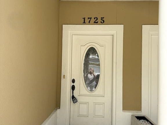 2nd image of 1725 Annabellas Dr