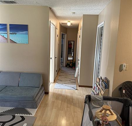 4th image of 2851 Seine Ave