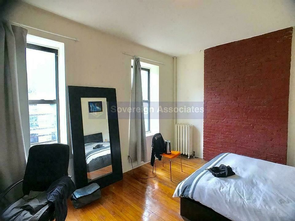 1st image of 215 W 106th St #3S