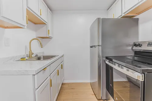 1342 W 114th St #11 Photo 1