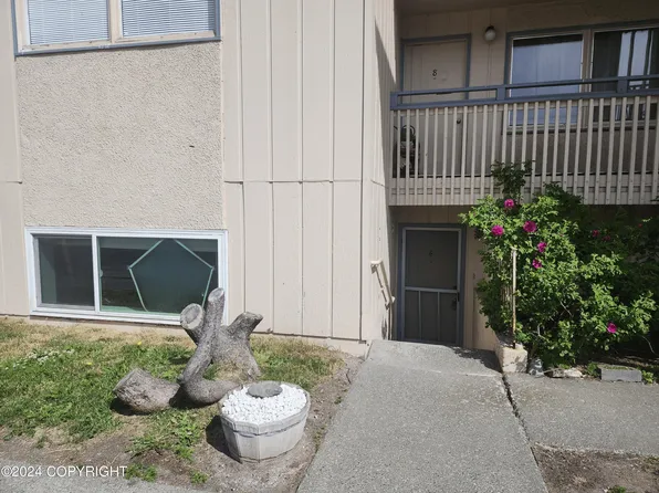 816 W 23rd Ave APT 4, Anchorage, AK 99503