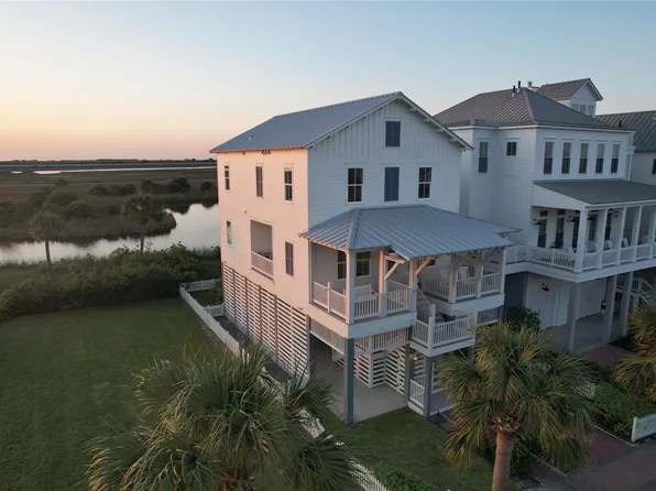 1510 Beachtown Dr, Galveston, TX 77550