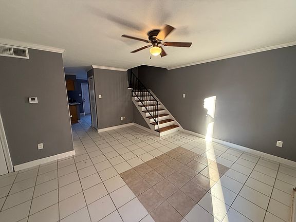 4th image of 4140 Delaware Ave