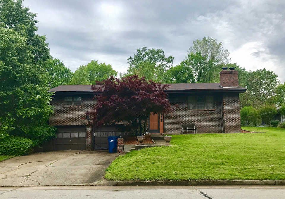 1st image of 721 Leonard Dr