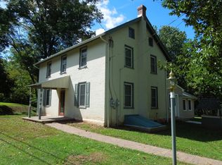 1960 Old Forty Foot Rd, Harleysville, PA 19438