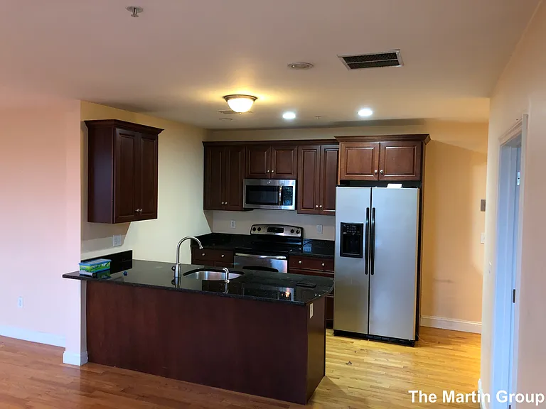 100 Fellsway W #302 — Photo 13