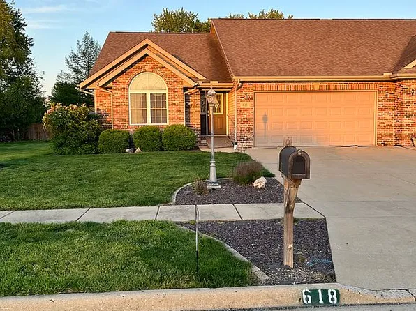 618 Mickel Pkwy, Washington, IL 61571