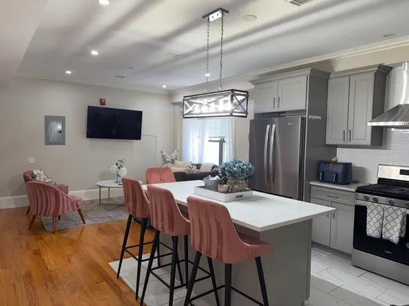 399 Broadway #1, Chelsea, MA 02150