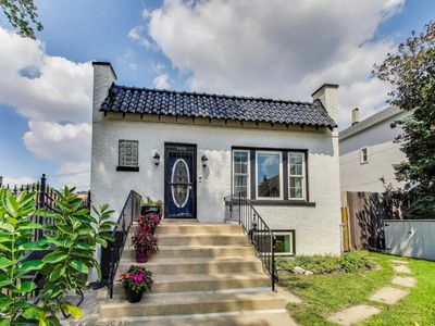 2424 W Arthington St, Chicago, IL, 60612