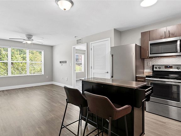 2nd image of 680 6th Ave NE APT 5217