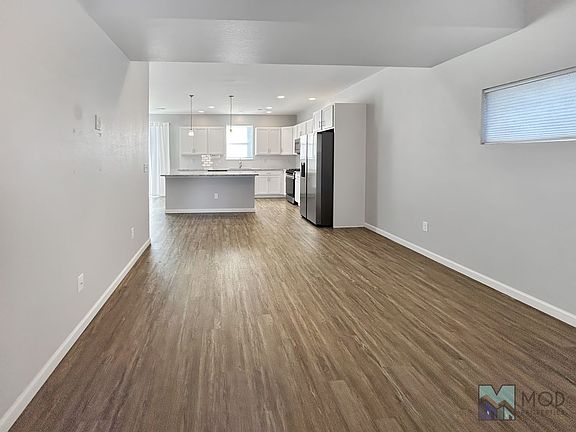 4th image of 1500 Elmwood Pl