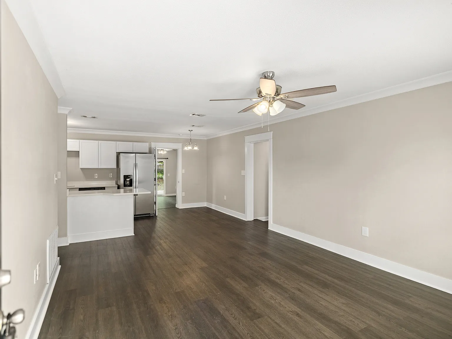 200 Spencer Drive - 1 — Photo 4