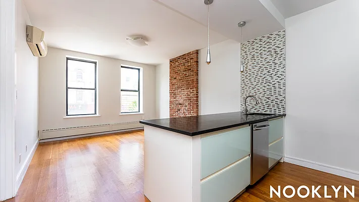 Rented by Nooklyn NYC LLC | media 20