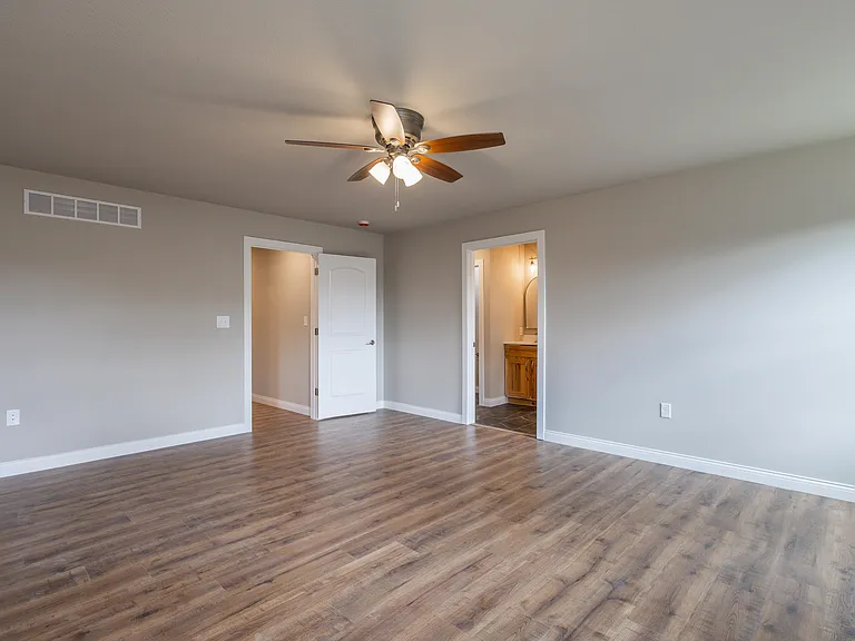 5416 Heath Ct — Photo 34