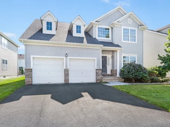10 Willocks Cir, Franklin Twp., NJ 08873
