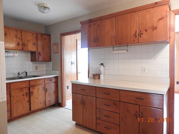 4th image of 415 E Augusta Ave