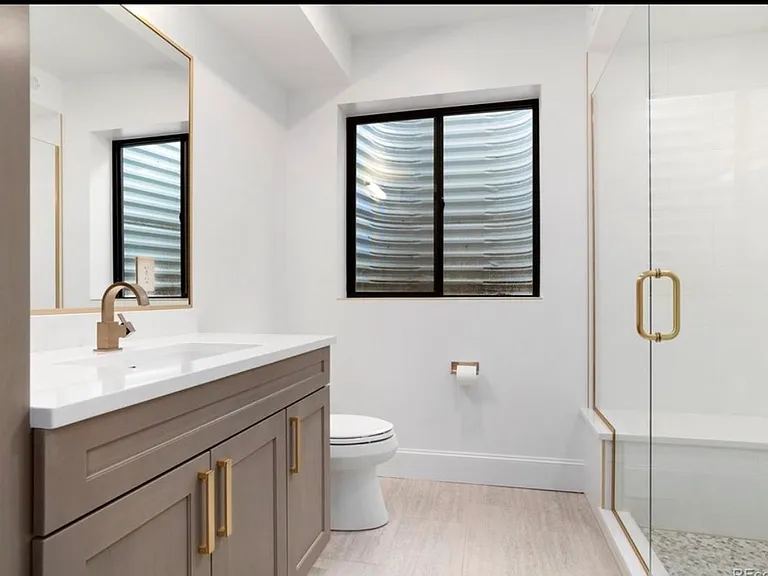 2524 Zenobia St — Photo 23