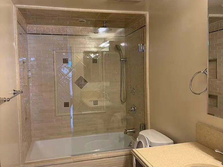 1937 S Beverly Glen Blvd #20 — Photo 5