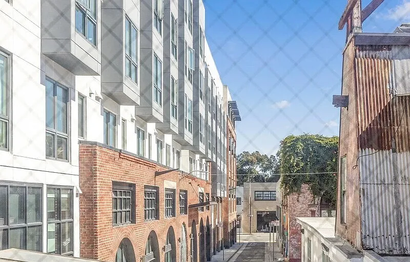 1 bed, 1.0 bath, 1104 sqft, $3,600 — Photo 3