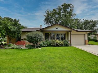 1157 Elmwood Ln, Elk Grove Village, IL 60007