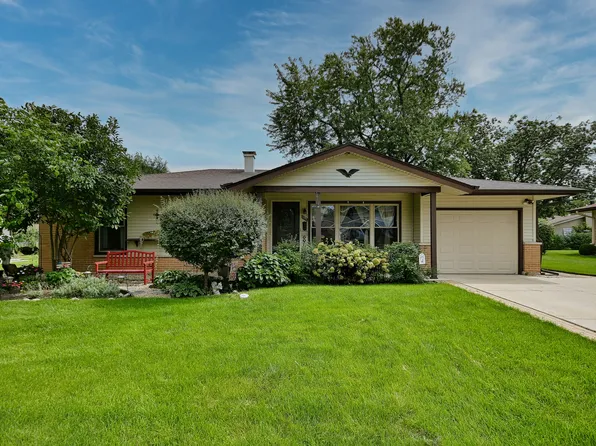 1157 Elmwood Ln, Elk Grove Village, IL 60007