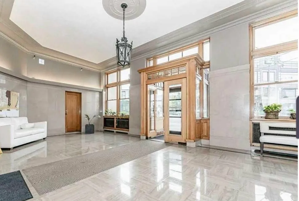 2 bed, 897 sqft, $2,800 — Photo 3