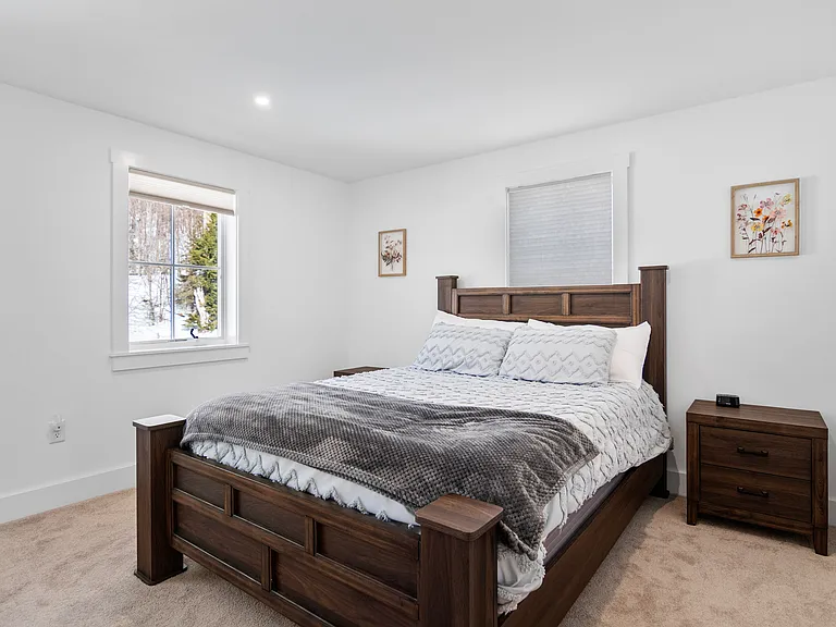 Bedroom #2- Queen