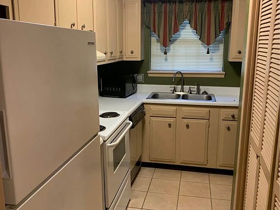 2nd image of 6955 Calder Ave Unit D-1