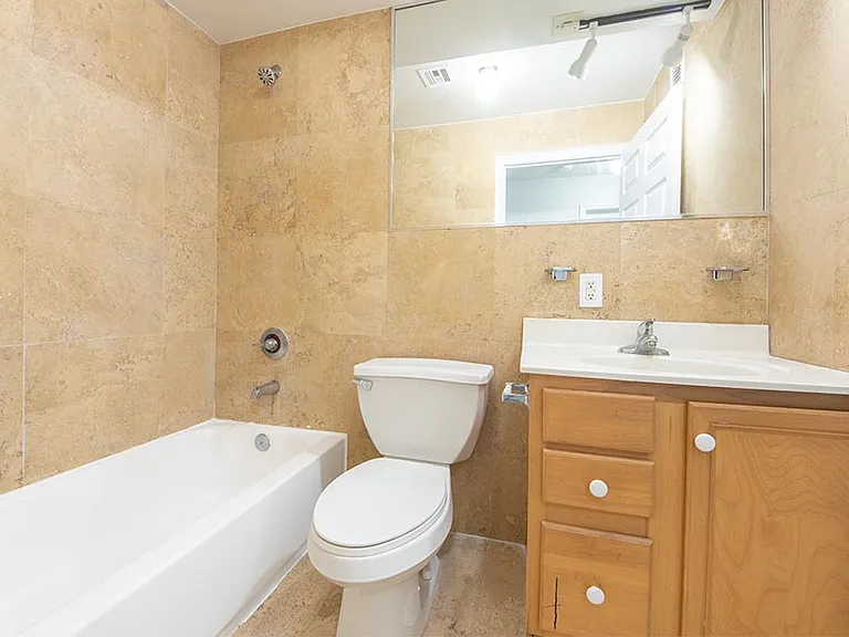394 S Harrison St. — Photo 8