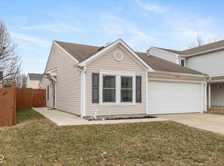 1328 Odell Ln, Greenwood, IN