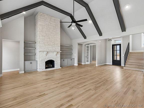 4th image of 214 E 164th Pl S