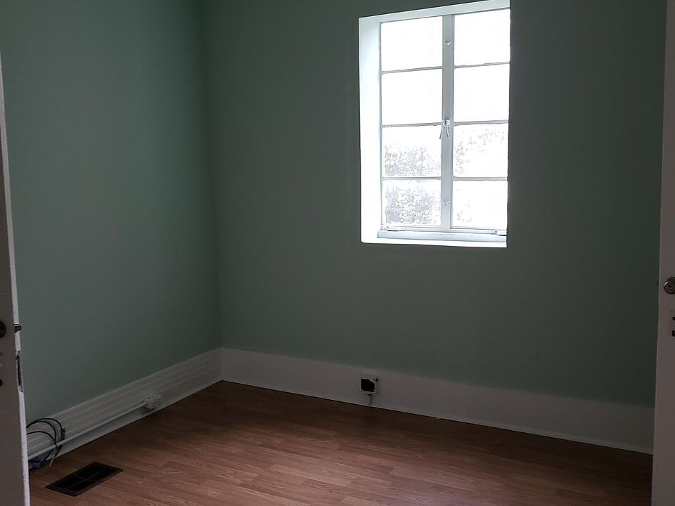 2nd image of 1824 Jefferson St