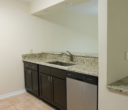 5th image of 940 Beau Ct