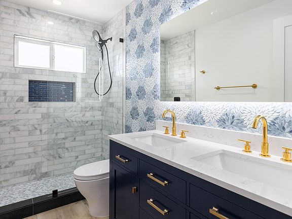 3rd image of 280 Camellia Ln