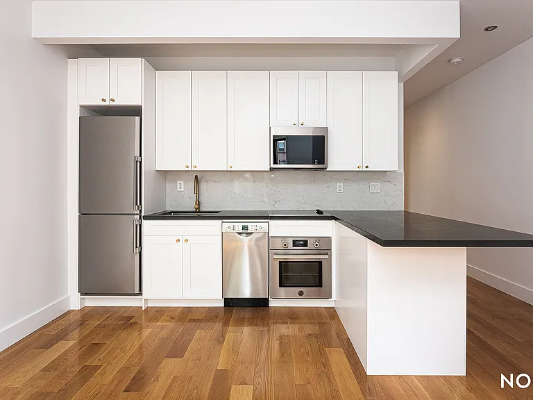 309 Washington Ave #A14 — Photo 2