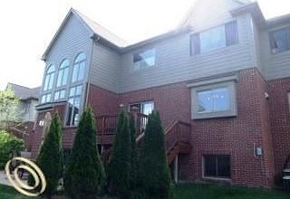 3rd image of 24468 Cavendish Ave E
