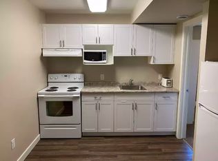 700 Jubilee Ave #1A, Winnipeg, MB R3L 1P6