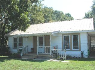 333 E Caroline St, Trinity, TX 75862