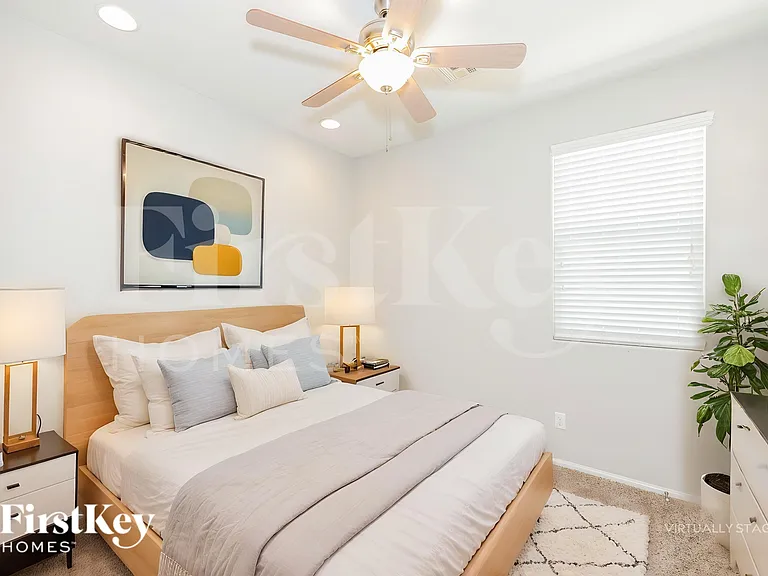 9809 Dryden Ct — Photo 12