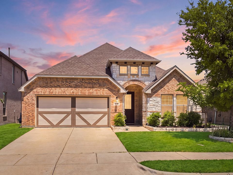 1st image of 1556 Seminole Dr