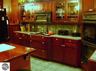 1010 S Cass St, Traverse City, MI 49684