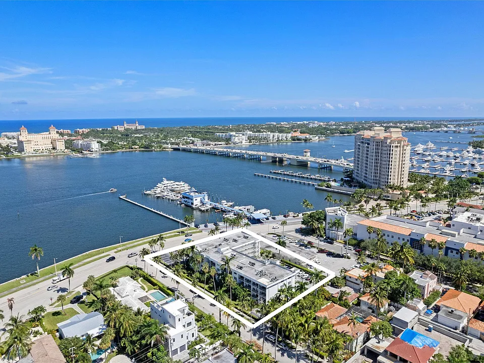 917 N Flagler Dr #108